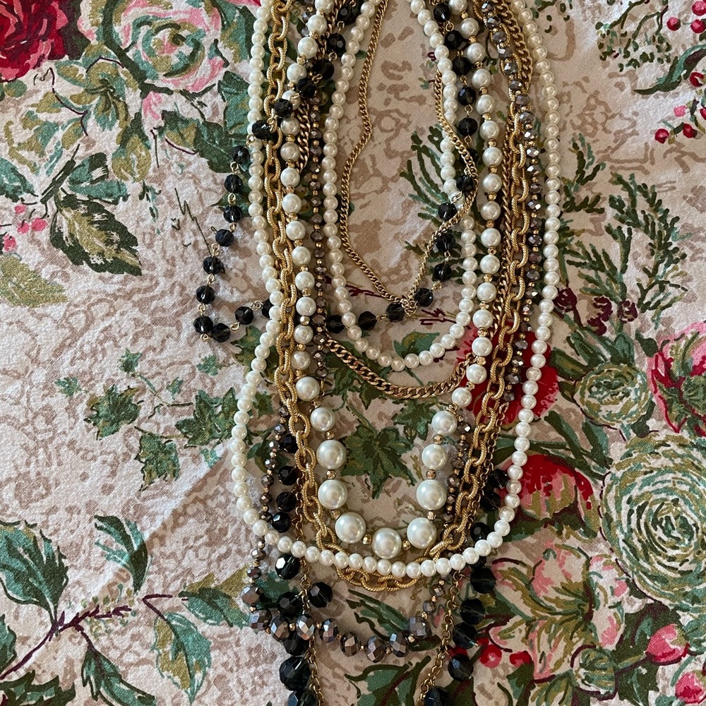 Bib necklace - Picture 3 of 5